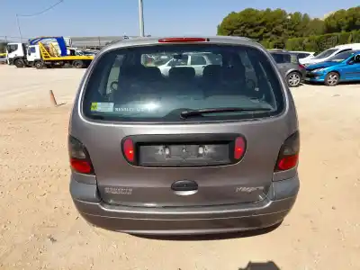 Scrapping Vehicle renault megane scenic (ja0/1_) 1.6 e (ja0f) of the year 1999 powered k7m702