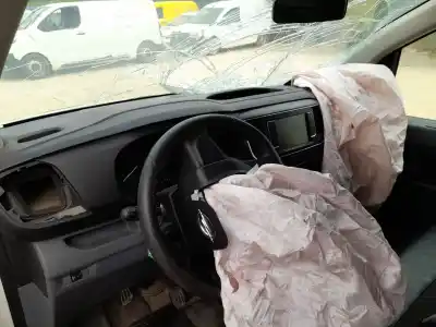 Здавання транспортного засобу opel vivaro c furgón (k0) 1.5 року 2020 потужний yh01