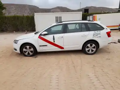 Vehicul casat SKODA OCTAVIA III COMBI (5E5, 5E6)  al anului 2019 alimentat DHFA