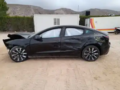 Vehicul casat TESLA MODEL 3 (5YJ3)  al anului 2024 alimentat 3D5