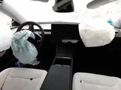 Здавання транспортного засобу tesla model 3 (5yj3) ev року 2024 потужний 3d5