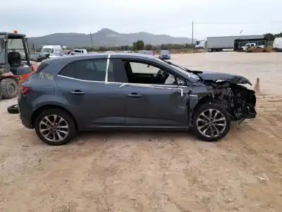 Здавання транспортного засобу renault megane iv fastback (b9a/m/n_) 1.2 tce 130 (b9mr) року 2017 потужний h5f408