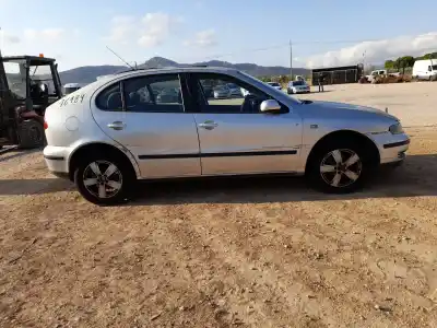 Veículo de Sucata seat leon (1m1) 1.4 16v do ano 2001 alimentado axp