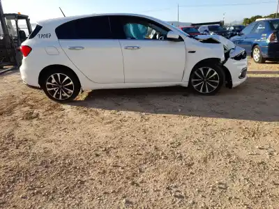 Veículo de Sucata fiat tipo fastback (356_, 357_) 1.4 (356hxa1b) do ano 2017 alimentado 843a1000