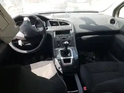 Veículo de Sucata peugeot 5008 (0u_, 0e_) 1.6 hdi do ano 2011 alimentado 9h05