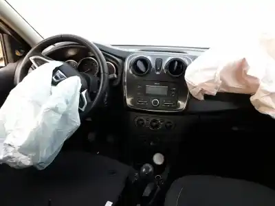 Здавання транспортного засобу dacia logan ii tce 90 lpg року 2018 потужний h4b410