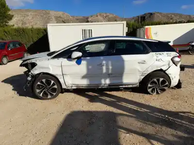 Veículo de Sucata CITROEN DS5 2.0 HDI 165 do ano 2014 alimentado RH02