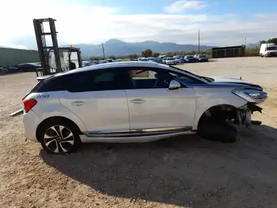 Veículo de Sucata citroen ds5 2.0 hdi 165 do ano 2014 alimentado rh02