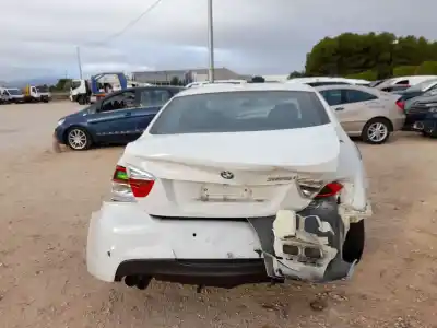 Scrapping Vehicle bmw 3 (e90) 325 i of the year 2007 powered n52b25a