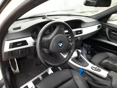 Scrapping Vehicle bmw 3 (e90) 325 i of the year 2007 powered n52b25a