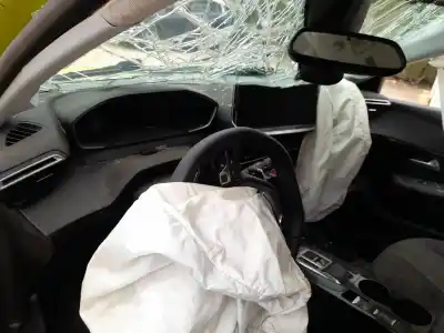 Scrapping Vehicle peugeot 208 ii (ub_, up_, uw_, uj_) 1.2 puretech 100 of the year 2025 powered hn09