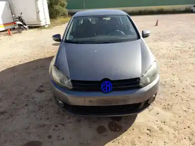 Veículo de Sucata volkswagen golf vi (5k1) 1.6 tdi do ano 2009 alimentado cay