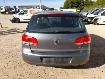 Veículo de Sucata volkswagen golf vi (5k1) 1.6 tdi do ano 2009 alimentado cay