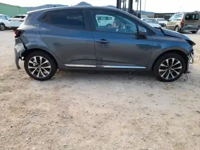 Veicolo di demolizione renault clio v (b7_) 1.0 sce 75 (b7m5) dell'anno 2020 alimentato b4d409 Veicolo di demolizione renault clio v (b7_) 1.0 sce 75 (b7m5) dell'anno 2020 alimentato b4d409