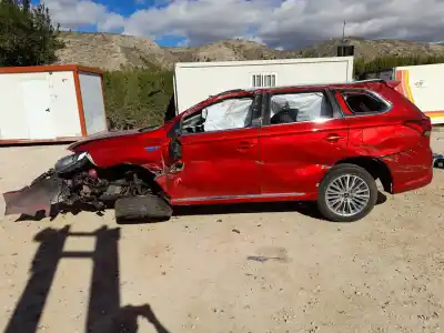 Scrapping Vehicle MITSUBISHI OUTLANDER III (GF_W, GG_W)  of the year 2019 powered 4B12 Scrapping Vehicle MITSUBISHI OUTLANDER III (GF_W, GG_W)  of the year 2019 powered 4B12