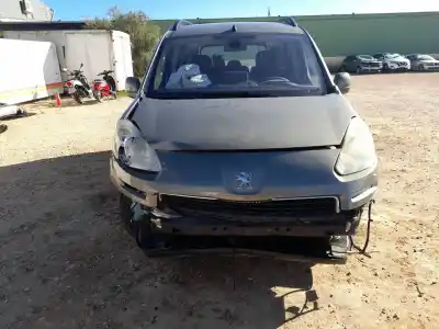 Veículo de Sucata peugeot partner tepee 1.6 hdi do ano 2012 alimentado 9h05