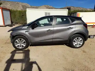 Здавання транспортного засобу RENAULT CAPTUR II (HF_) TCE 140 (HFN0) року 2022 потужний H5H490