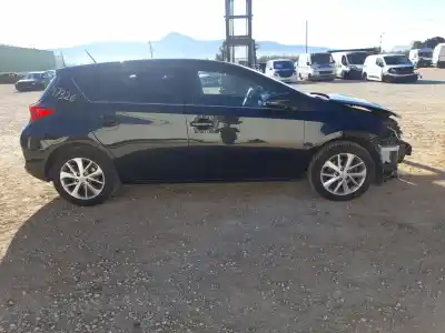 Veículo de Sucata toyota auris (_e18_) 1.4 d-4d (nde180_) do ano 2013 alimentado 1nd-tv