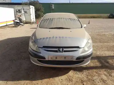Veicolo di demolizione peugeot 307 (3a/c) 2.0 hdi 90 dell'anno 2001 alimentato rhy