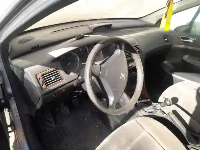 Veicolo di demolizione peugeot 307 (3a/c) 2.0 hdi 90 dell'anno 2001 alimentato rhy