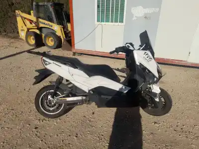 Sloopvoertuig E-BROH STRADA 20TH  van het jaar 2021 aangedreven QSWP72V6000W