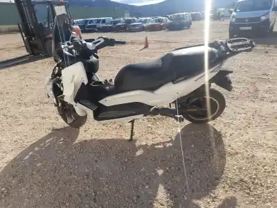 Sloopvoertuig e-broh strada 20th alex strada 20th van het jaar 2021 aangedreven qswp72v6000w