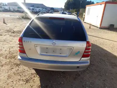 Veicolo di demolizione mercedes-benz clase c t-model (s203) c 220 cdi (203.206) dell'anno 2004 alimentato 646963