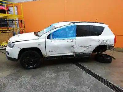 Scrapping Vehicle chrysler jeep compass limited 4x4 of the year 2012 powered om651925