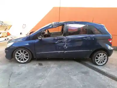 Veículo de Sucata mercedes-benz clase b 2.0 cdi do ano 2008 alimentado 640941