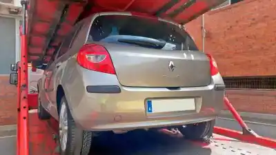 Scrapping Vehicle renault clio iii emotion of the year 2008 powered d4fh784