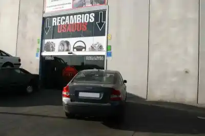 Veículo de Sucata volvo s40 berlina 2.4 momentum do ano 2005 alimentado b5244s5