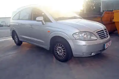 Здавання транспортного засобу ssangyong rodius xdi року 2010 потужний d27dt