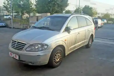 Здавання транспортного засобу ssangyong rodius xdi року 2010 потужний d27dt