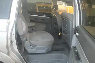 Здавання транспортного засобу ssangyong rodius xdi року 2010 потужний d27dt