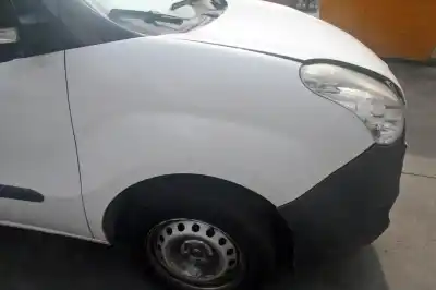 Vehicul casat opel combo d kasten l2h1 2.4t al anului 2013 alimentat 263a2000