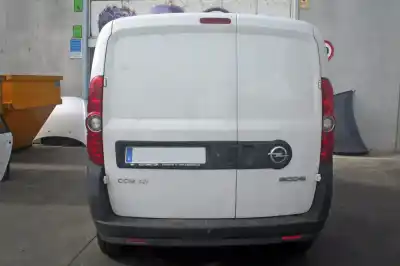 Vehicul casat opel combo d kasten l2h1 2.4t al anului 2013 alimentat 263a2000