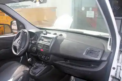 Vehicul casat opel combo d kasten l2h1 2.4t al anului 2013 alimentat 263a2000