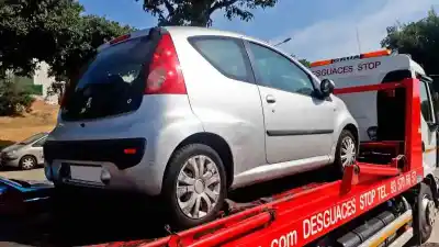 Sloopvoertuig PEUGEOT 107 Urban van het jaar 2005 aangedreven 1KR