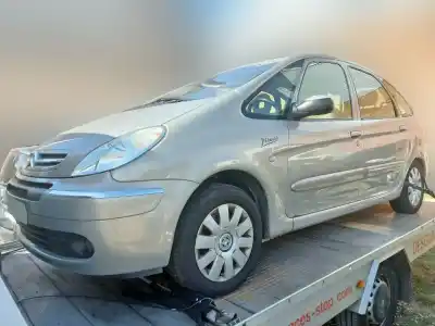 Veículo de Sucata CITROEN XSARA PICASSO 1.6 HDi SX do ano 2004 alimentado 9HYDV6TED4