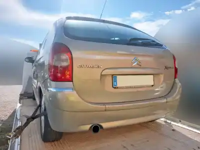 Veículo de Sucata citroen xsara picasso 1.6 hdi sx do ano 2004 alimentado 9hydv6ted4