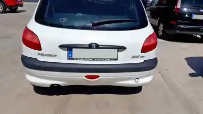 Veículo de Sucata peugeot 206 berlina e-music do ano 2002 alimentado 8hx