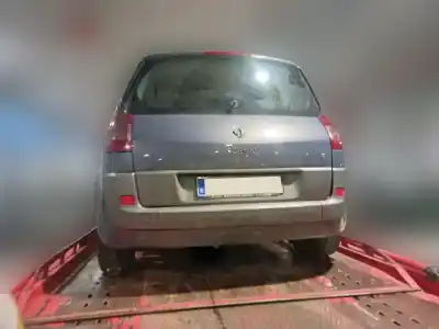 Veículo de Sucata renault scenic ii confort expression do ano 2006 alimentado k9k p7