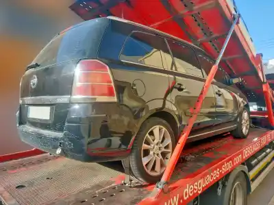 Veicolo di demolizione OPEL ZAFIRA B Cosmo dell'anno 2006 alimentato Z19DT