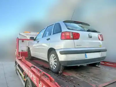 Veículo de Sucata SEAT IBIZA (6K1) Stella do ano 2001 alimentado AUD