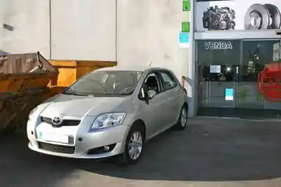 Veículo de Sucata toyota auris luna do ano 2008 alimentado 1zrfe