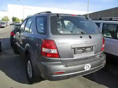 Veicolo di demolizione KIA SORENTO 2.5 CRDi EX dell'anno 2004 alimentato D4CB