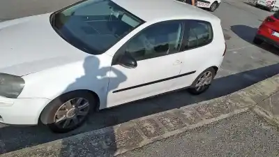 Véhicule à la ferraille volkswagen                                         golf v (1k1) (10.2003)                                                                                                                                                                                                                                     bkd                                                                                                                                                                                                                                                        de l'année 2004 alimenté bkd