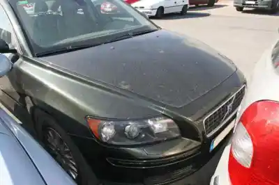 Veículo de Sucata volvo s40 berlina 1.6 d momentum do ano 2004 alimentado d4164t