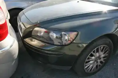 Veículo de Sucata volvo s40 berlina 1.6 d momentum do ano 2004 alimentado d4164t