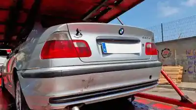 Vehicul casat bmw serie 3 berlina (e46) 320d al anului 2001 alimentat 204d1